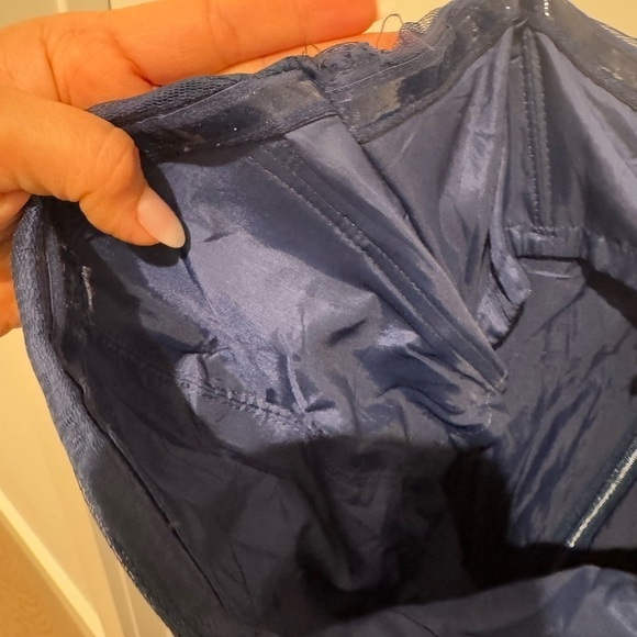 JS COLLECTIONS LACE ONLINE MERMAID GOWN size 2 navy blue - Picture 10 of 12